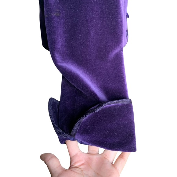 British Made Cropped Purple Velvet Jacket – Size S/M – Luxe Boutique - Picture 6 of 13